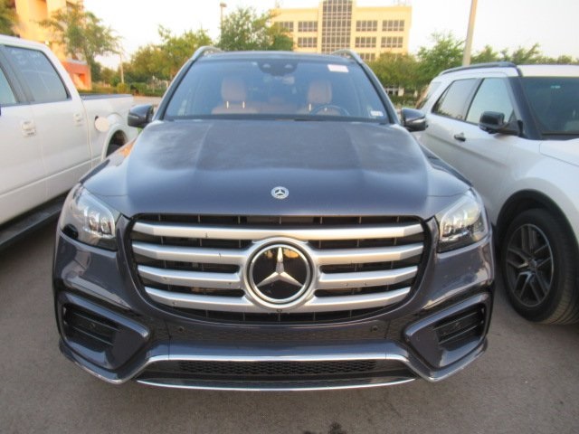 Vehicle image 2 of 4