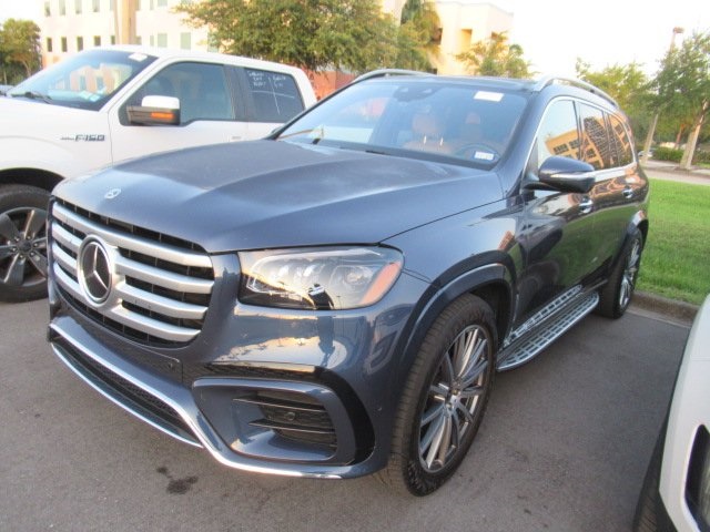 Vehicle image 1 of 4