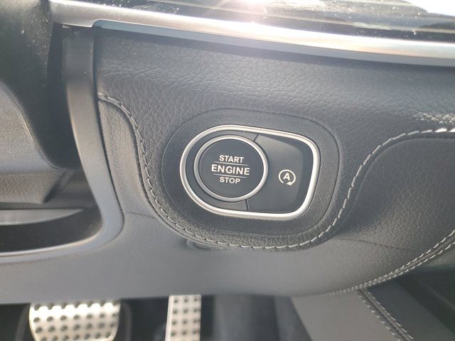 Vehicle image 38 of 39