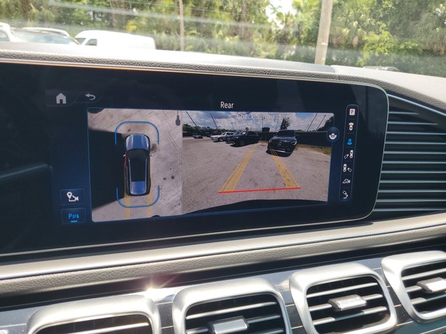 Vehicle image 29 of 39