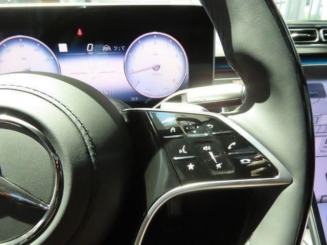 Vehicle image 20 of 31