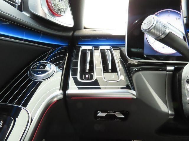 Vehicle image 18 of 31