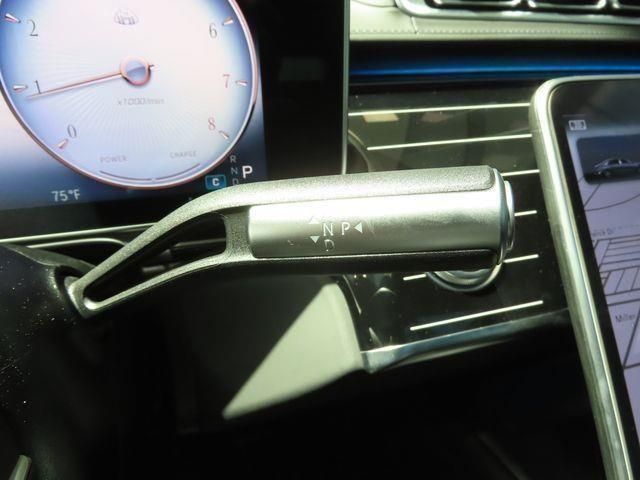 Vehicle image 22 of 31