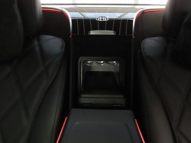 Vehicle image 13 of 31