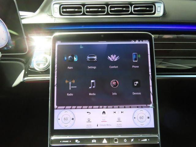 Vehicle image 25 of 31