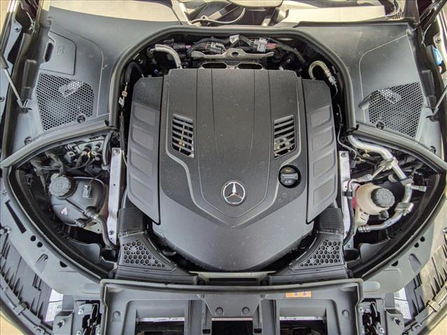 Vehicle image 25 of 28