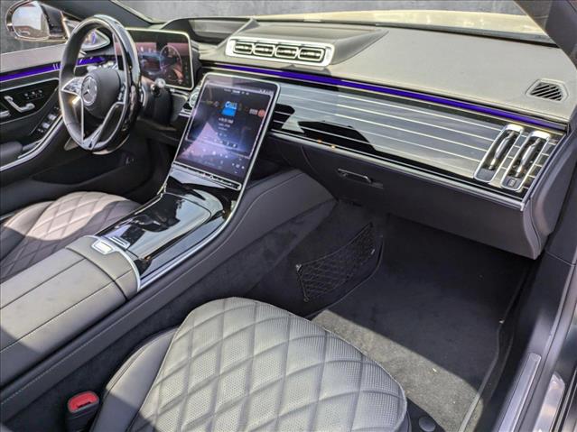 Vehicle image 22 of 28