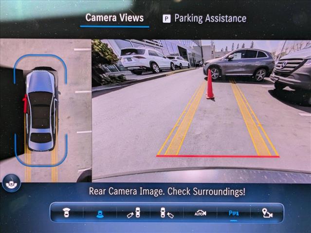 Vehicle image 14 of 28