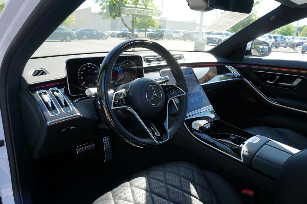 Vehicle image 25 of 73