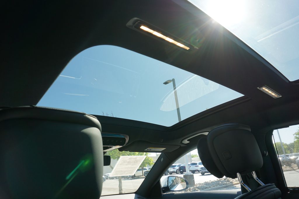 Vehicle image 65 of 73
