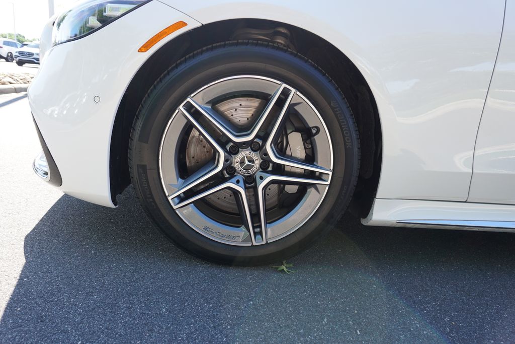 Vehicle image 19 of 73