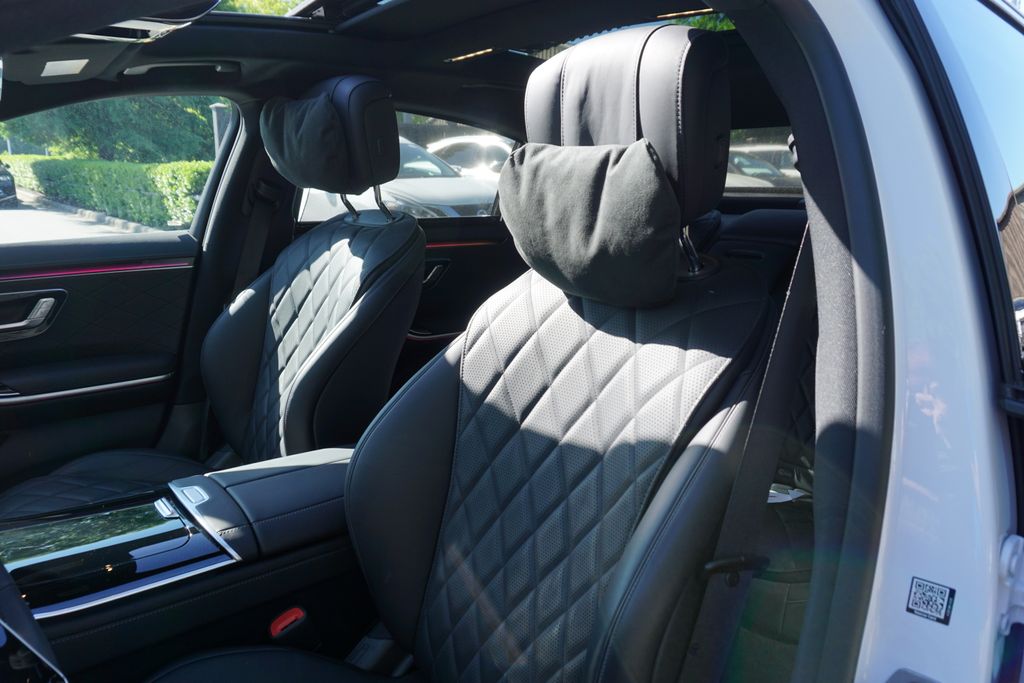 Vehicle image 43 of 73