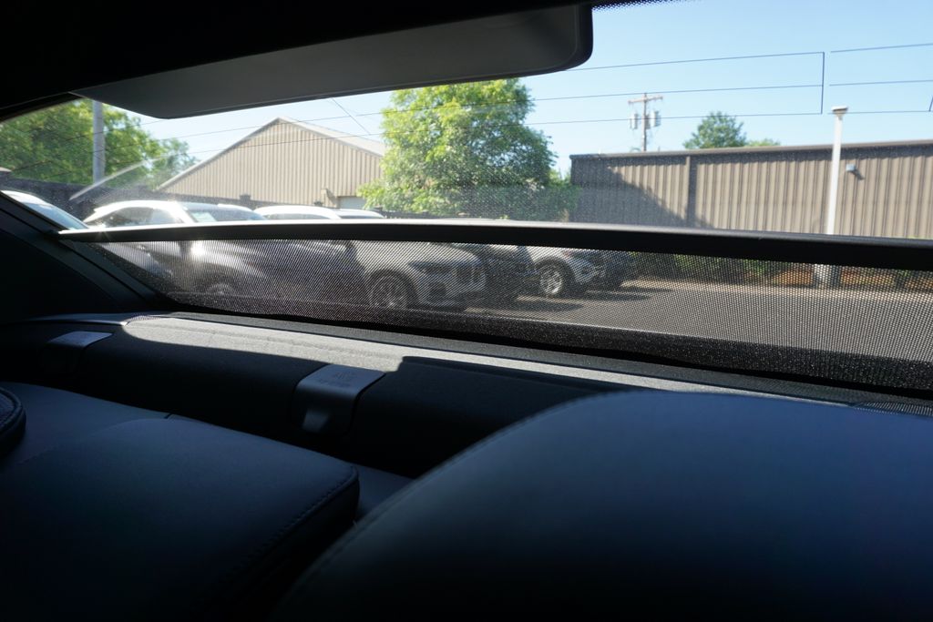 Vehicle image 69 of 73