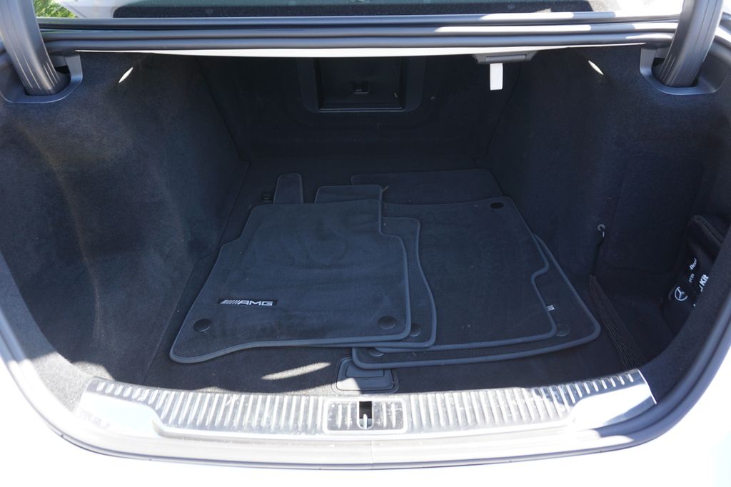 Vehicle image 70 of 73