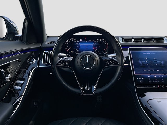 Vehicle image 16 of 39