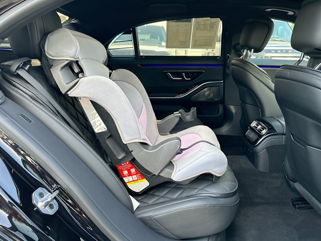 Vehicle image 12 of 39