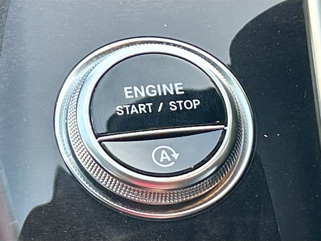 Vehicle image 35 of 39