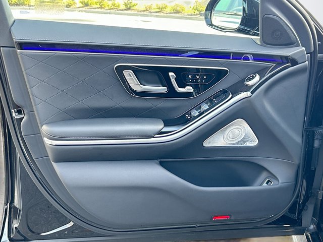 Vehicle image 22 of 39