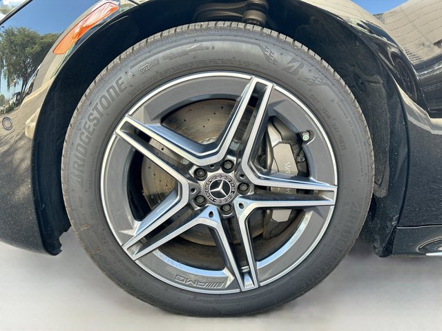 Vehicle image 9 of 39