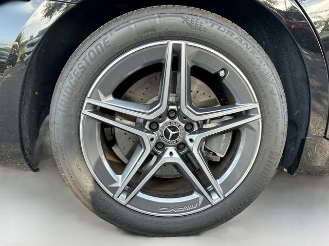 Vehicle image 6 of 39