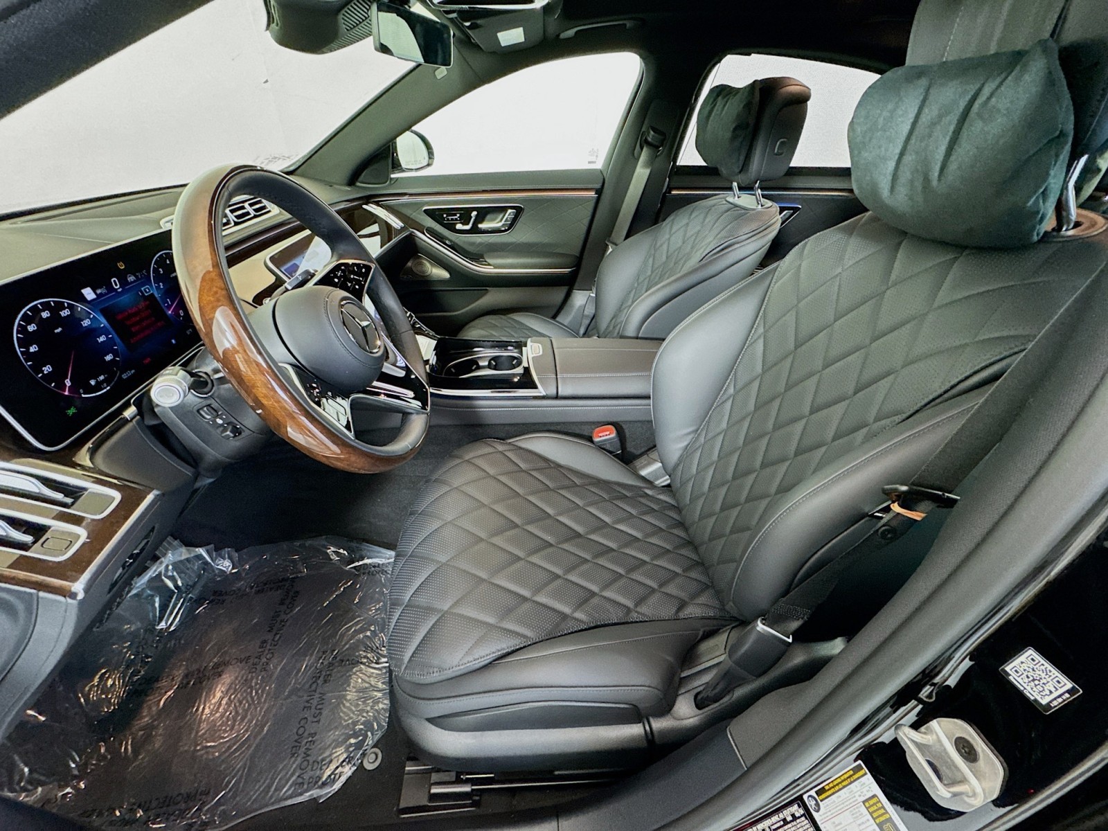 Vehicle image 18 of 30