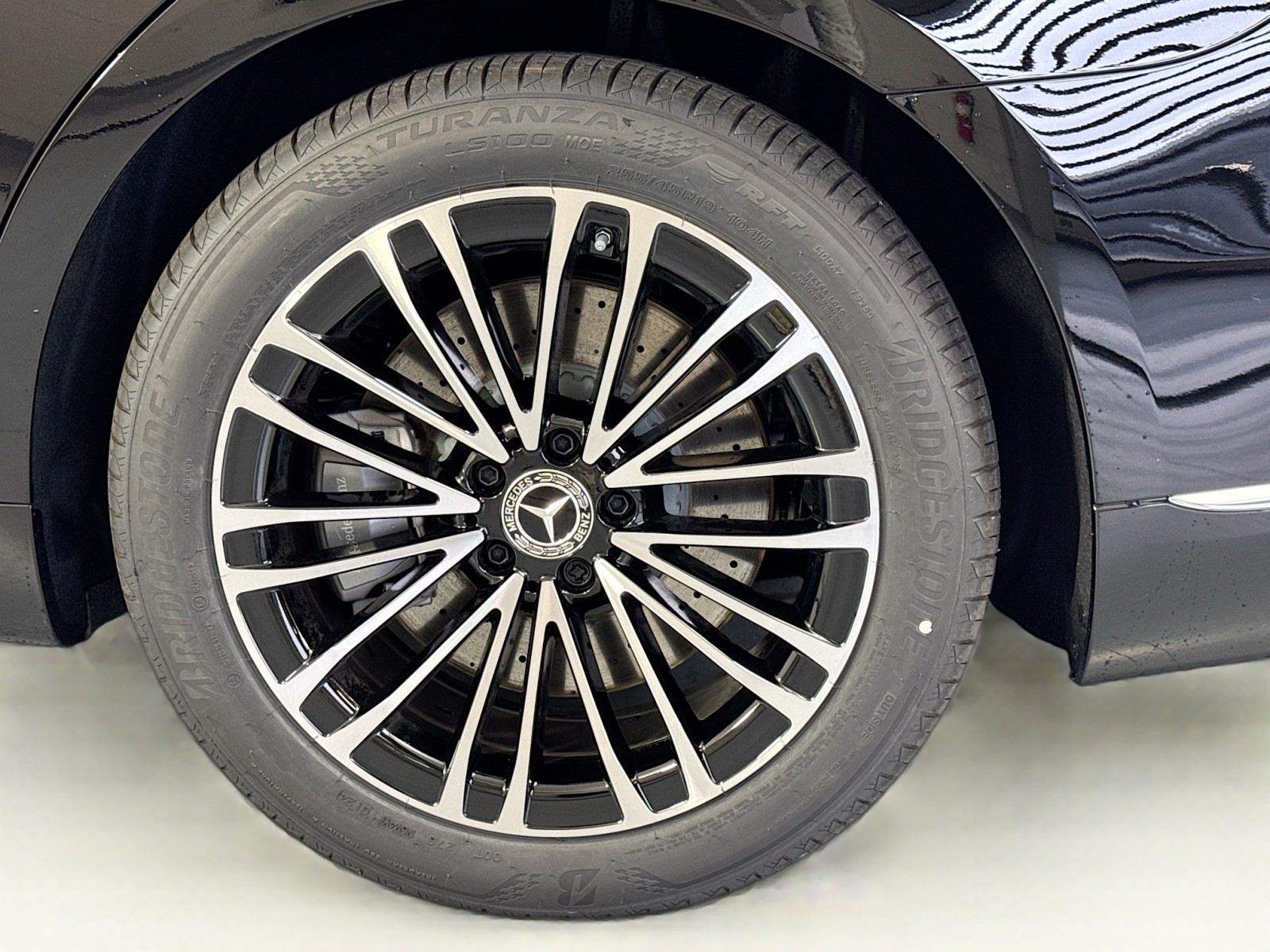 Vehicle image 29 of 30