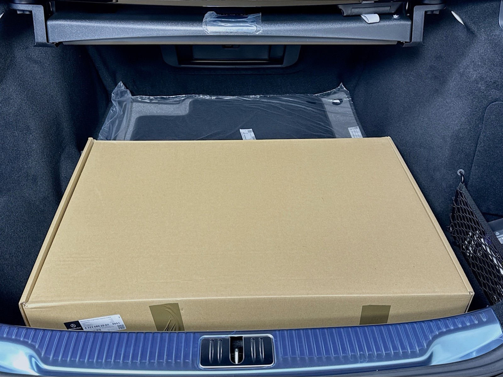 Vehicle image 24 of 30