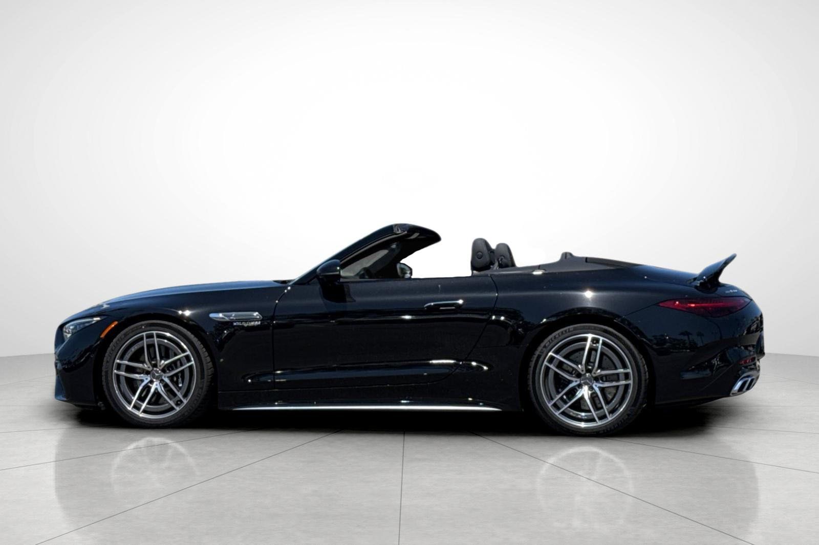 Vehicle image 10 of 35