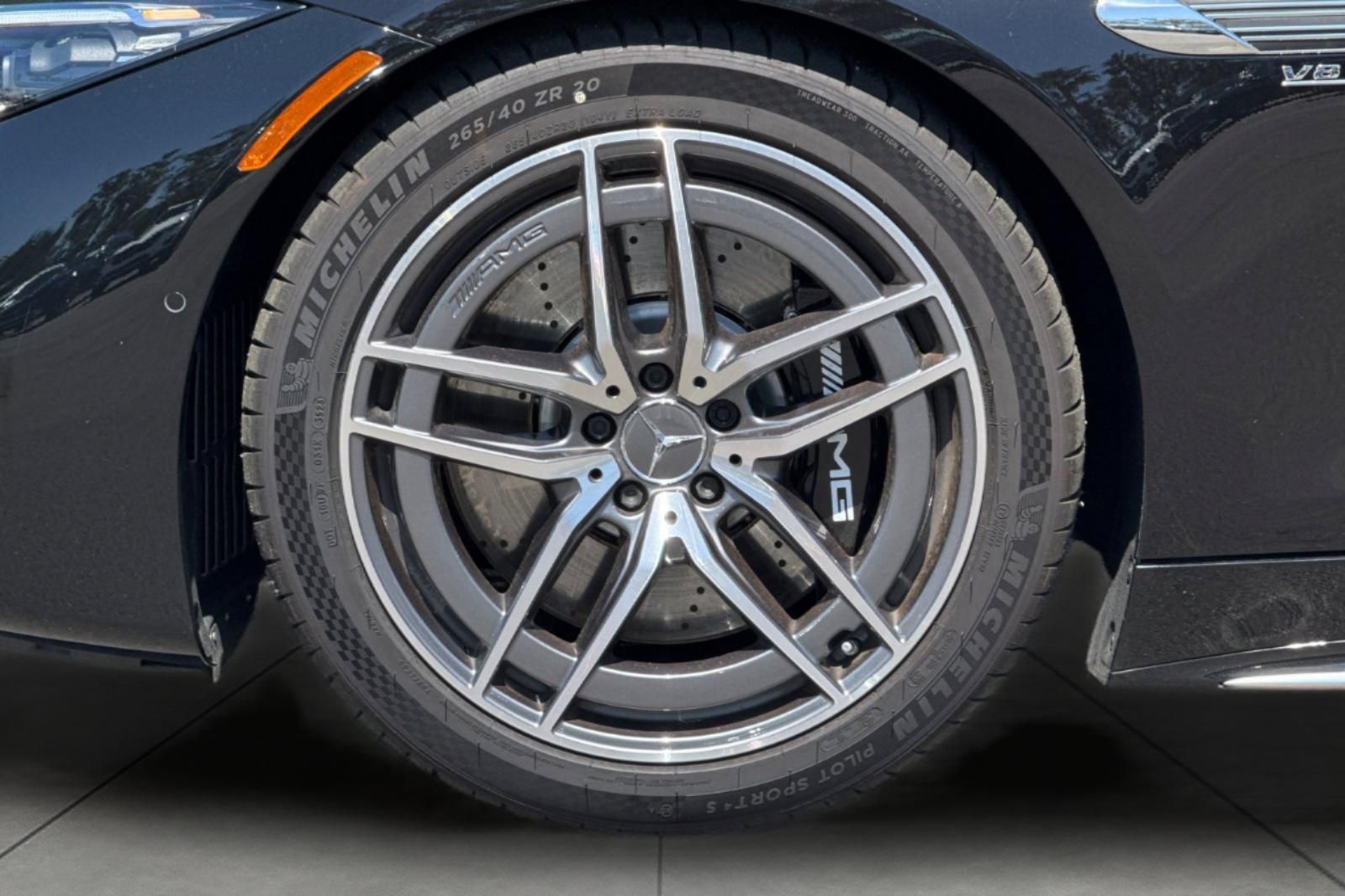 Vehicle image 12 of 35