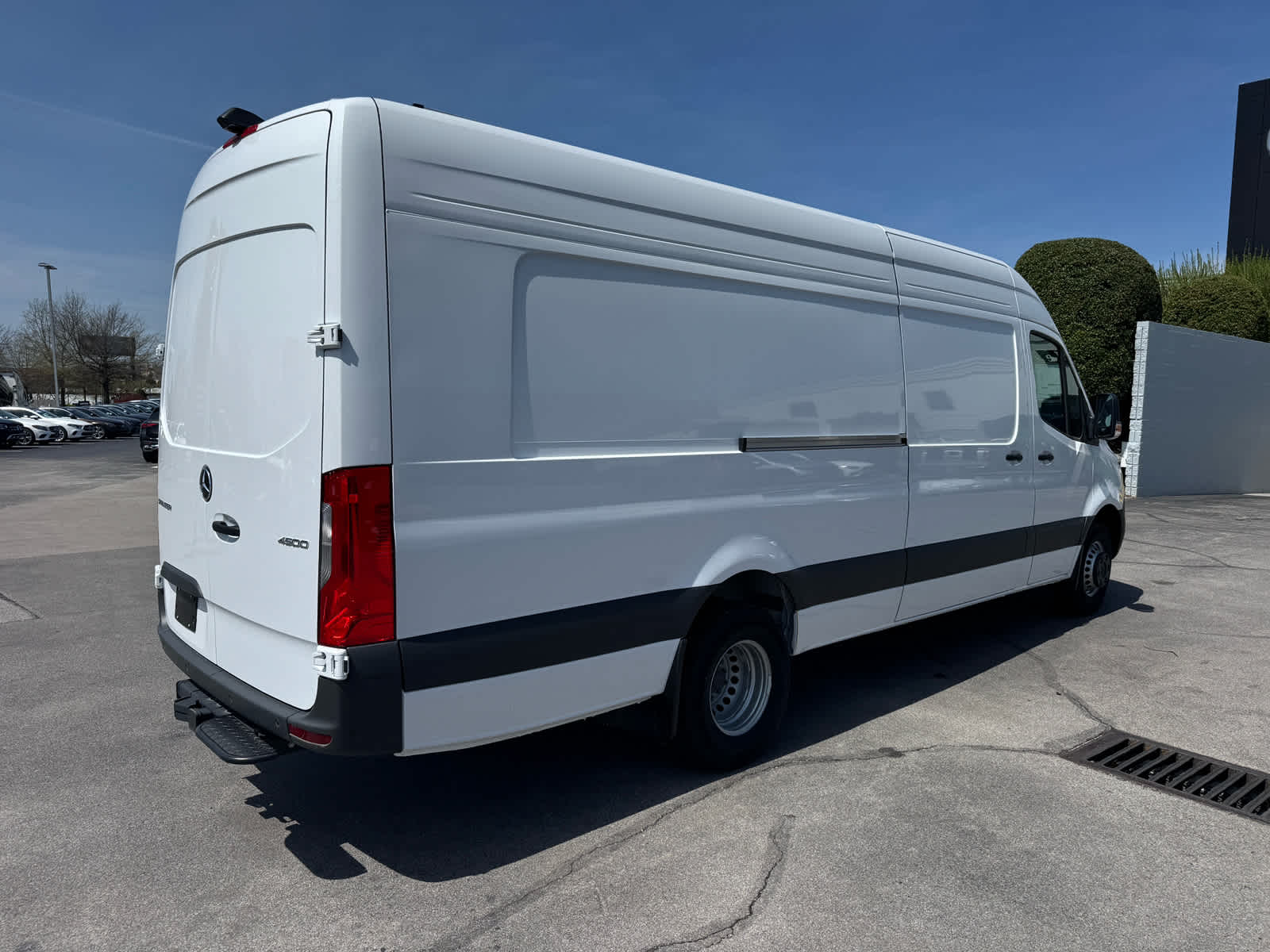 2024 Mercedes-Benz Sprinter Cargo Image 5 of 33