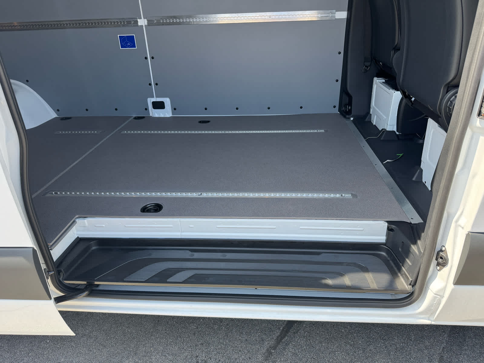 2024 Mercedes-Benz Sprinter Cargo Image 10 of 33