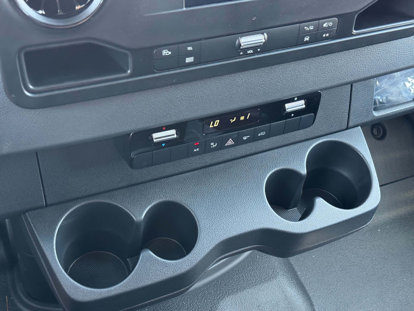 2024 Mercedes-Benz Sprinter Cargo Image 22 of 33