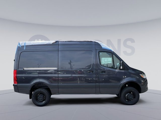 Vehicle image 5 of 34