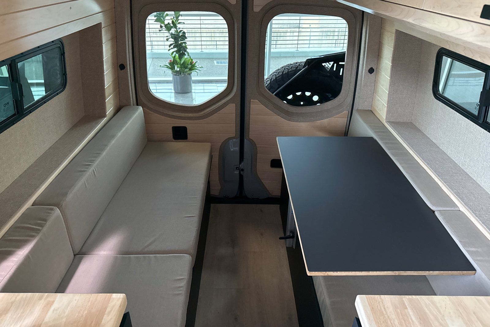 Vehicle image 24 of 42