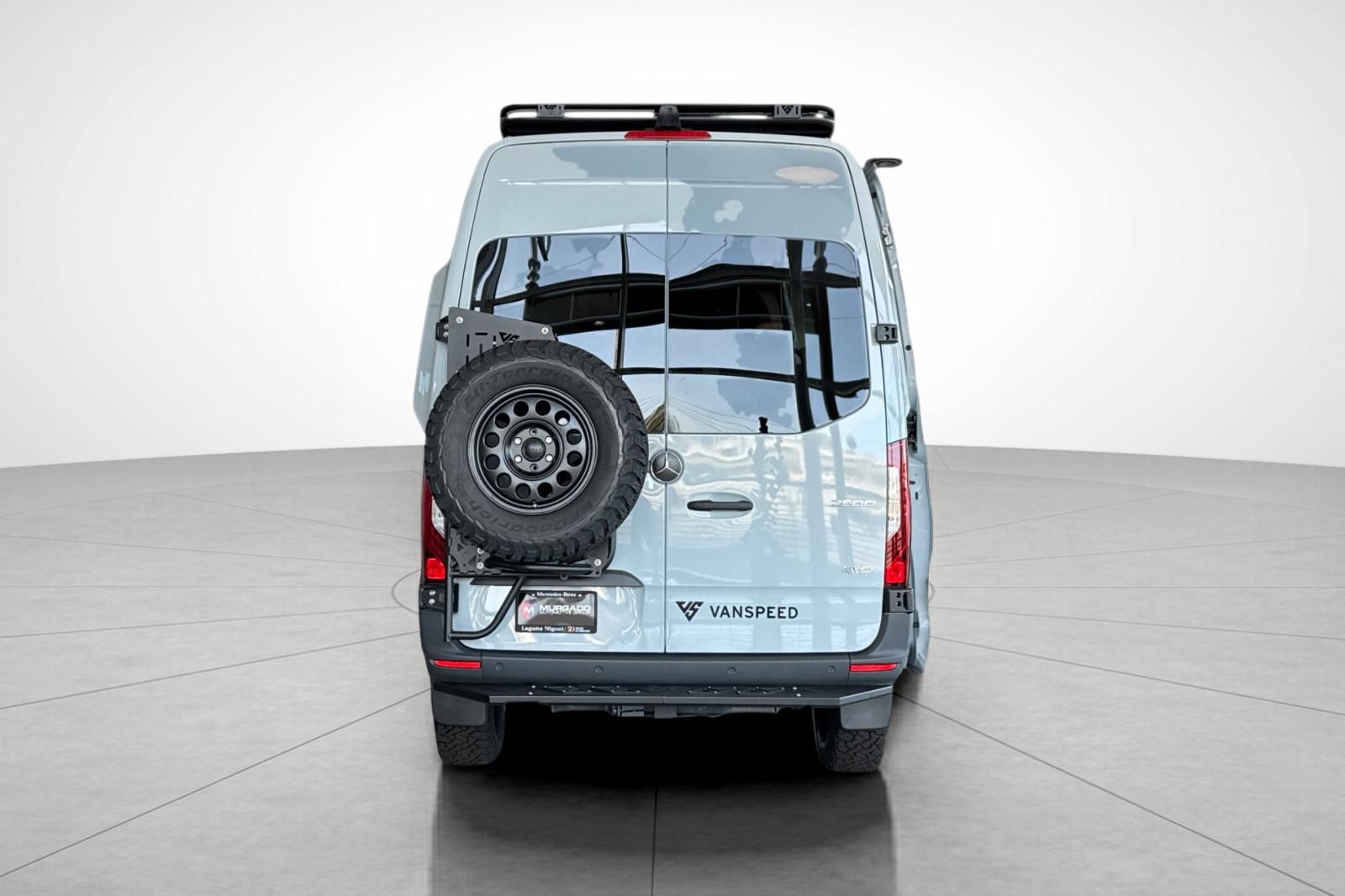 Vehicle image 7 of 42