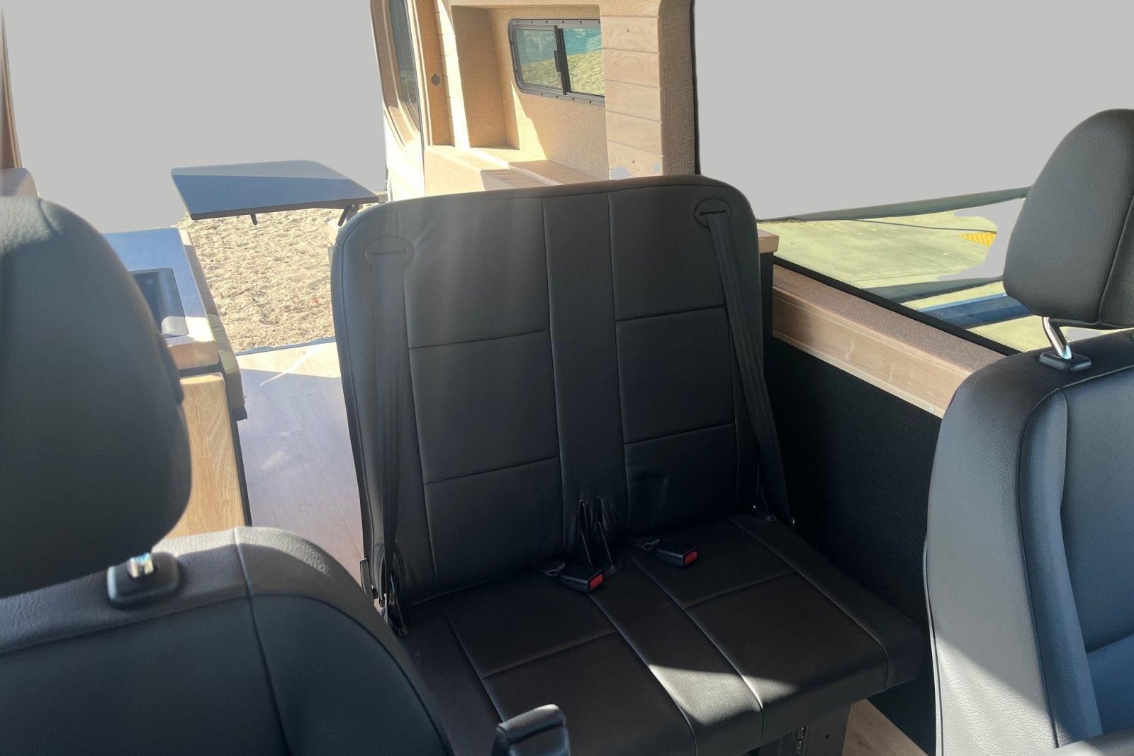 Vehicle image 23 of 42