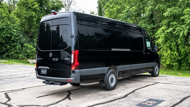 Vehicle image 6 of 26