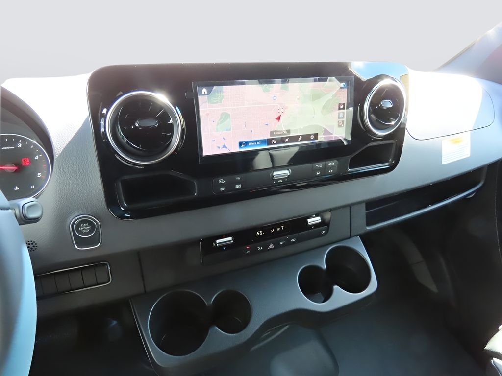 2024 Mercedes-Benz Sprinter Cargo Image 28 of 59