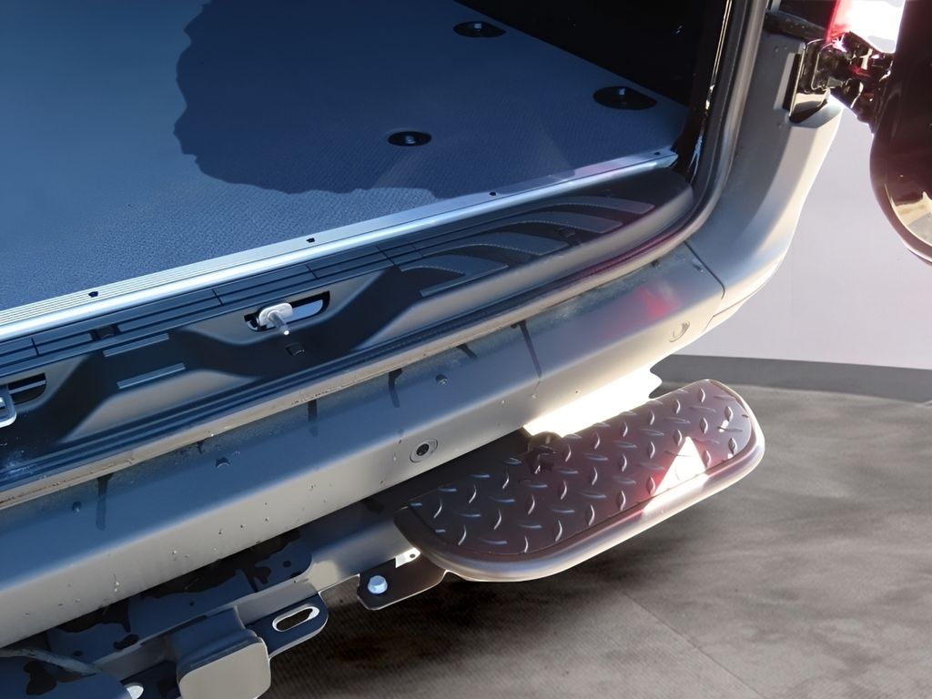 2024 Mercedes-Benz Sprinter Cargo Image 9 of 59