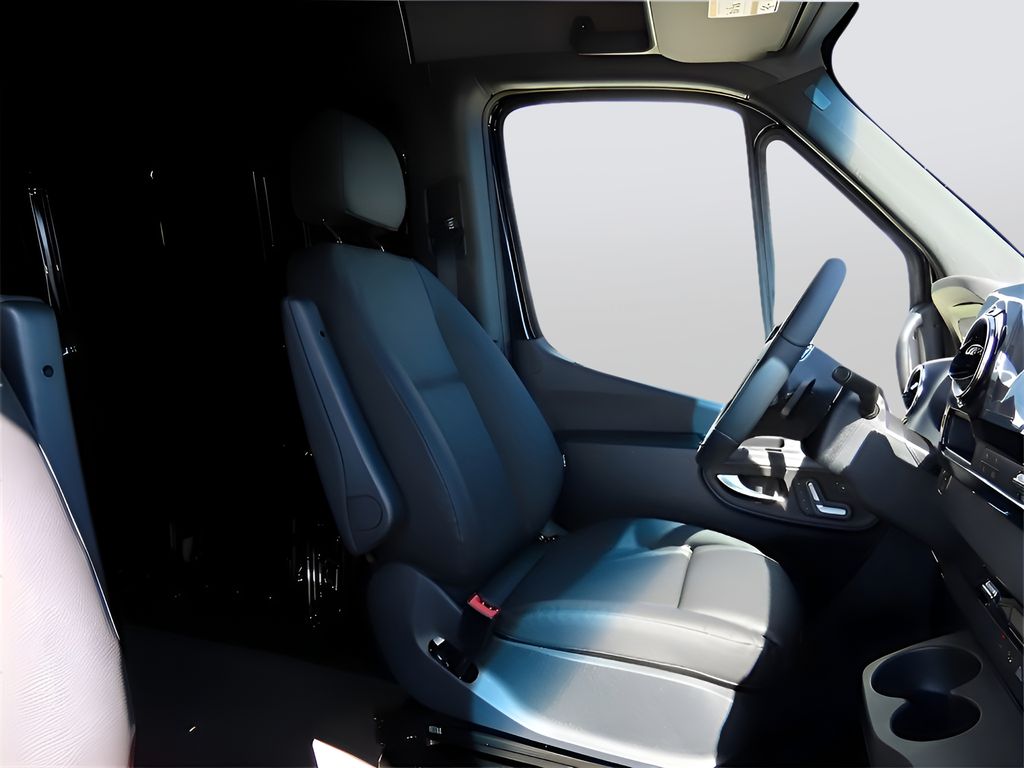 2024 Mercedes-Benz Sprinter Cargo Image 10 of 59