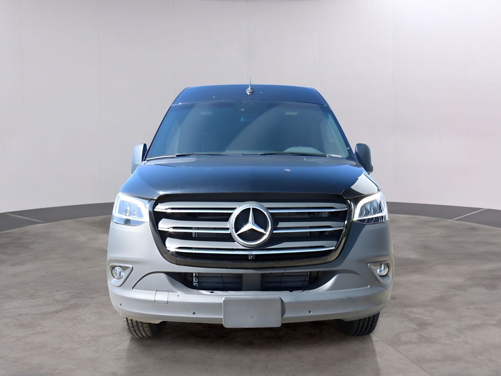 2024 Mercedes-Benz Sprinter Cargo Image 2 of 59