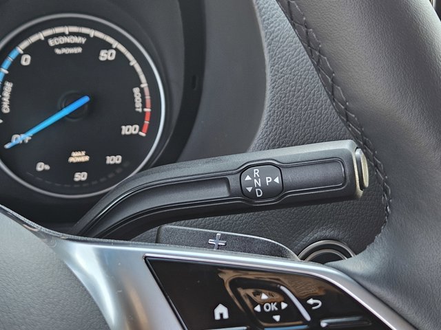 Vehicle image 21 of 35