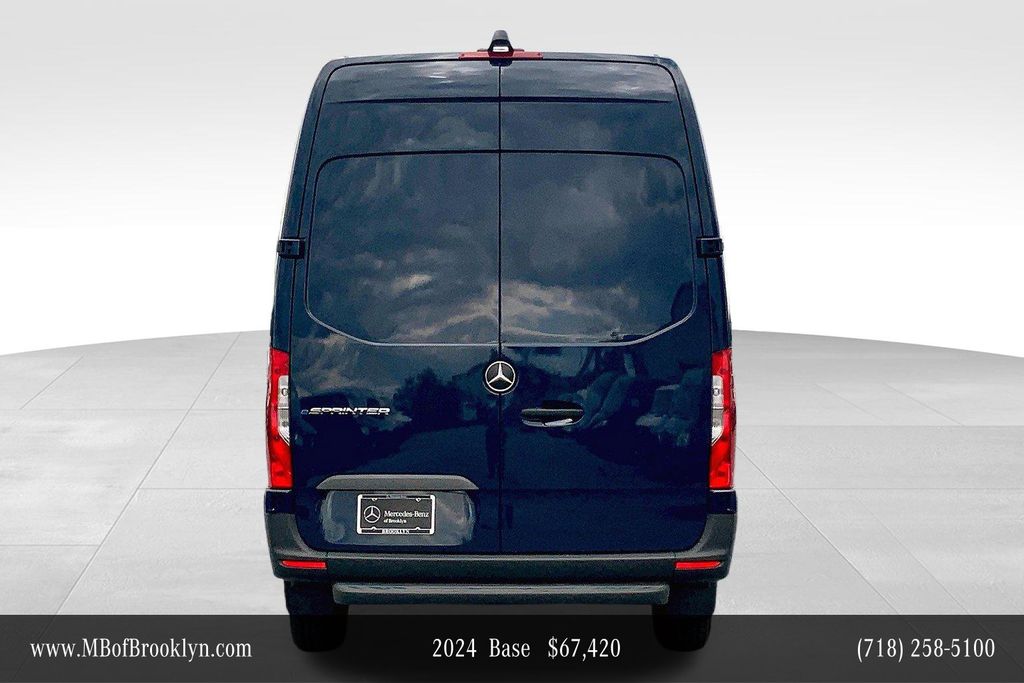 Vehicle image 5 of 16