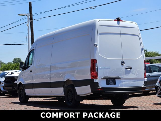 Vehicle image 4 of 35
