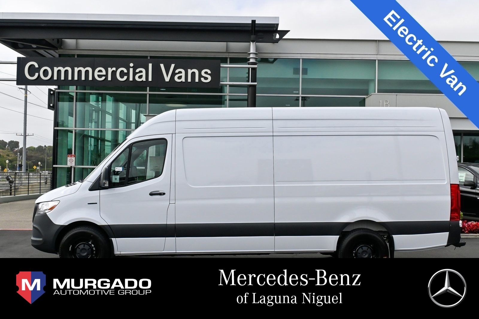 Vehicle image 4 of 21