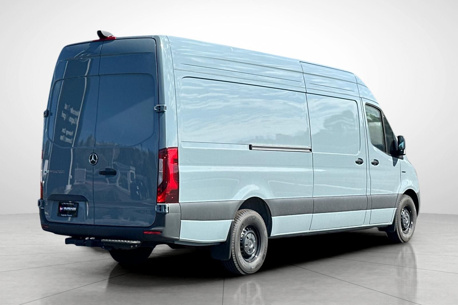 Vehicle image 5 of 34