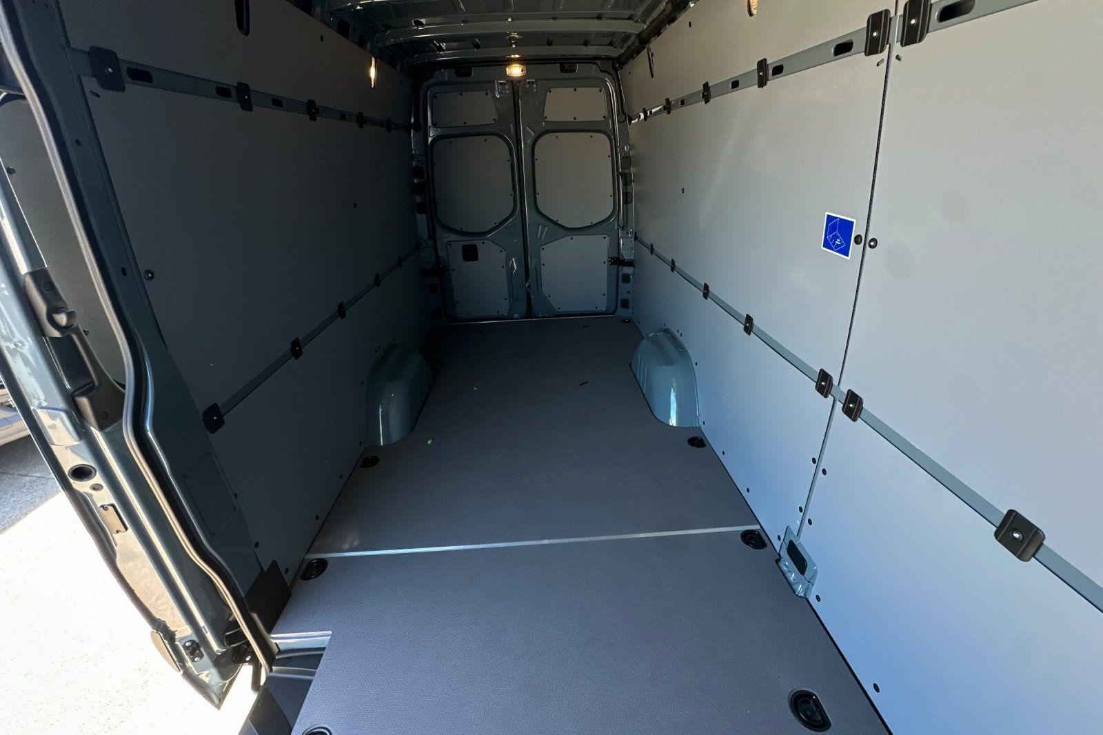 Vehicle image 34 of 34
