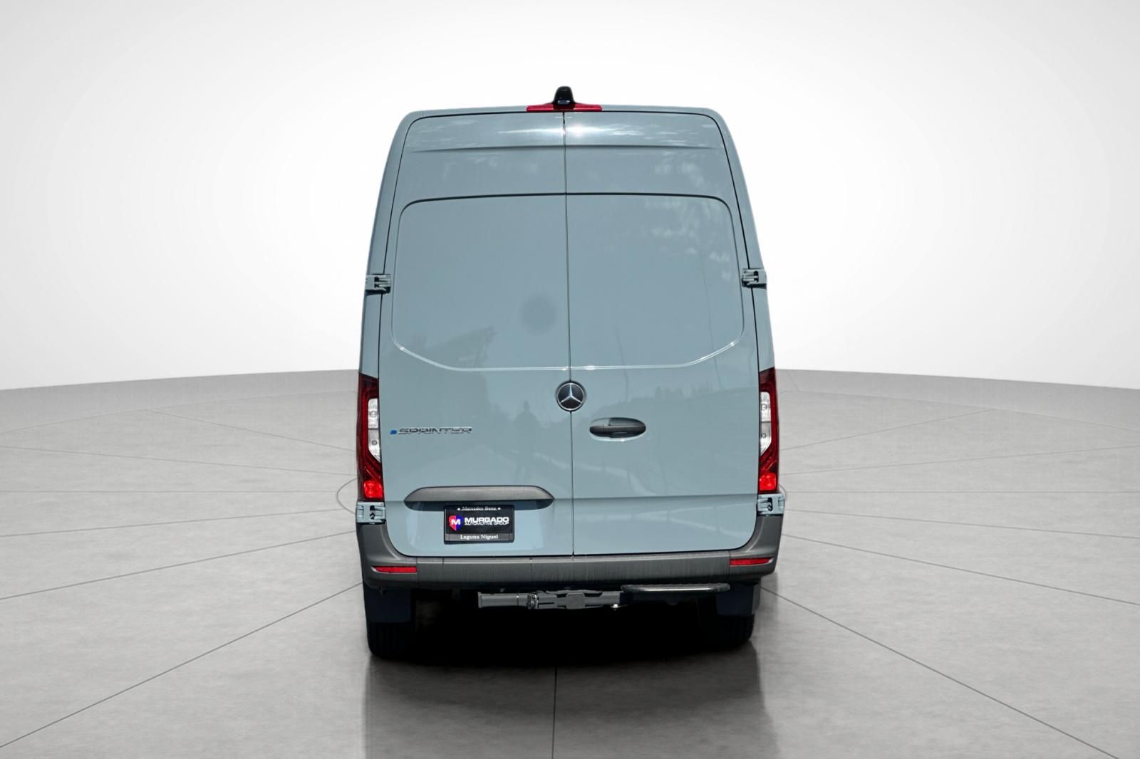 Vehicle image 6 of 34