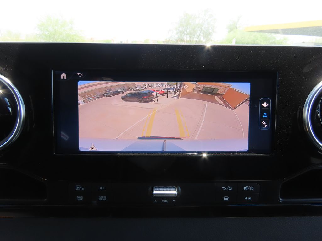 Vehicle image 17 of 36