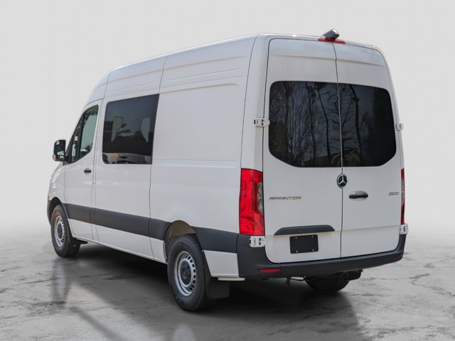 Vehicle image 7 of 35
